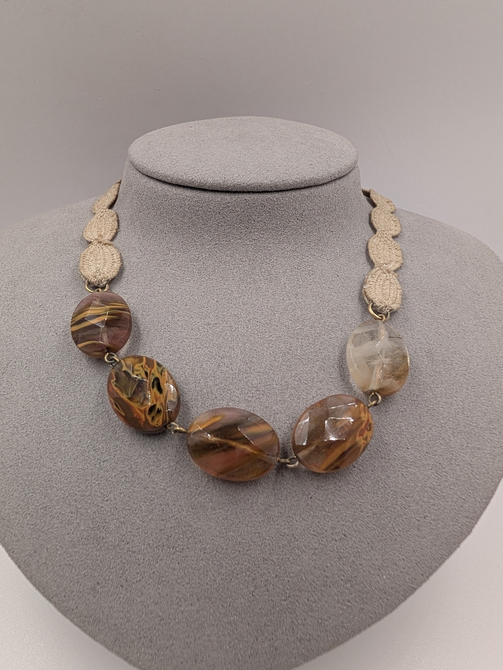David Aubrey Designer Amber Swirl Faceted Stone Linen Ribbon Choker 0709